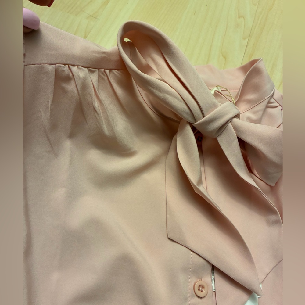 Pink blouse - Picture 5 of 13